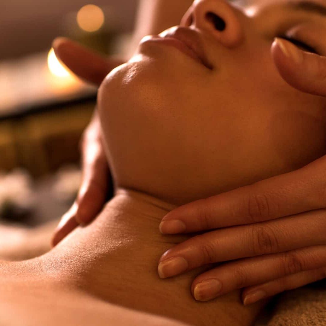 Aura Metier - Ayurvedic Facial